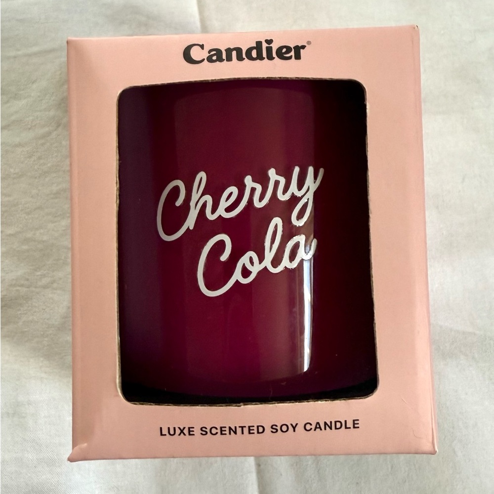 Candier Cherry Cola Candle - Picture 3 of 3